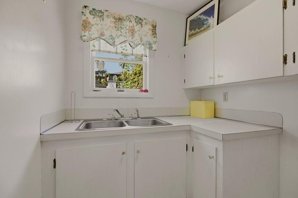 Single Family Residence at 28 Merton Road, Newport, photo 26 of 50
