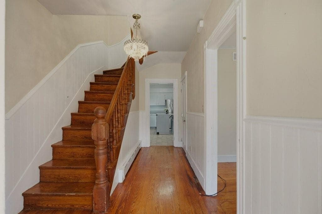 Single Family Residence at 28 Merton Road, Newport, photo 7 of 50