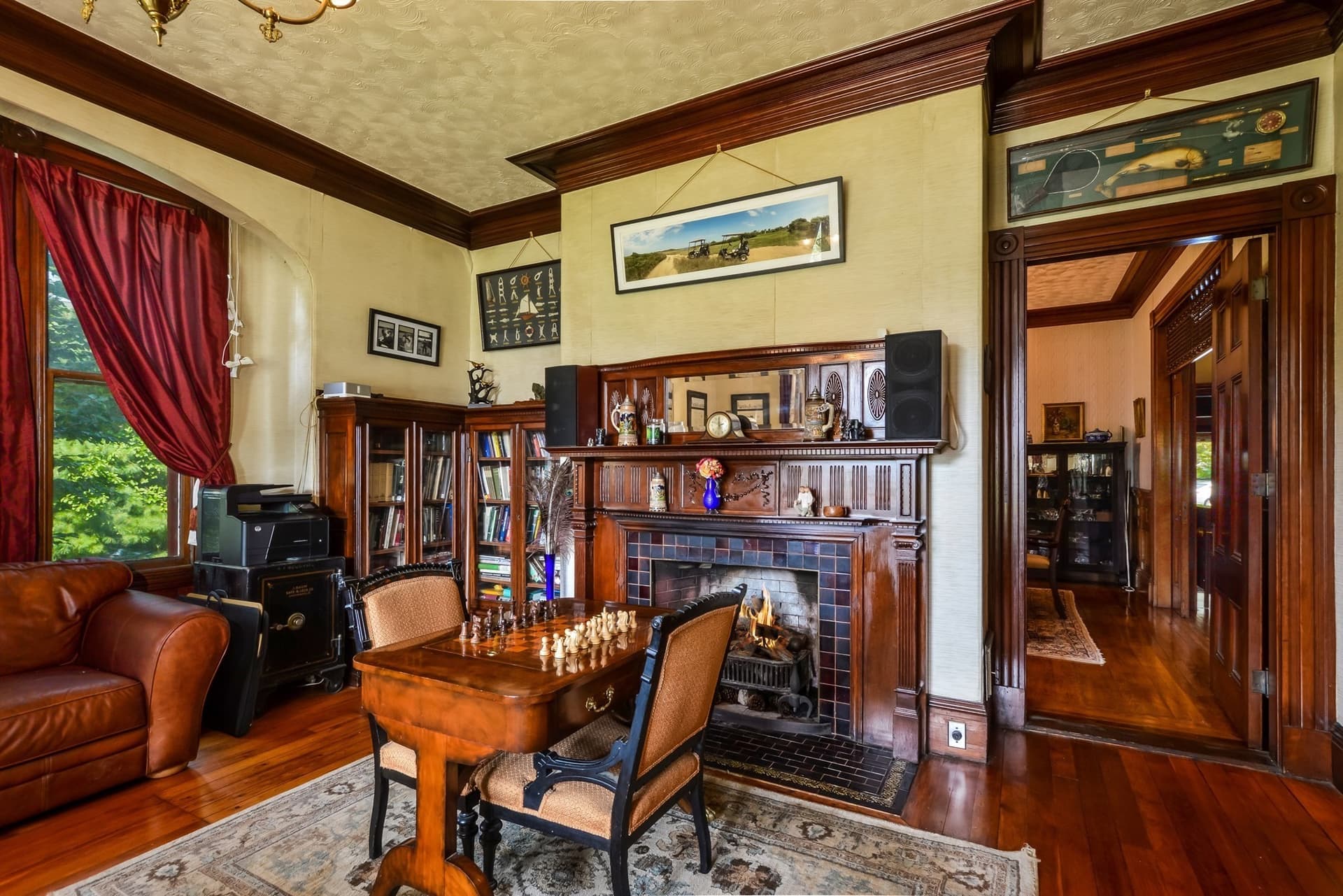 Single Family Residence at 71 Hawthorn St, New Bedford MA 02740, photo 4 of 41