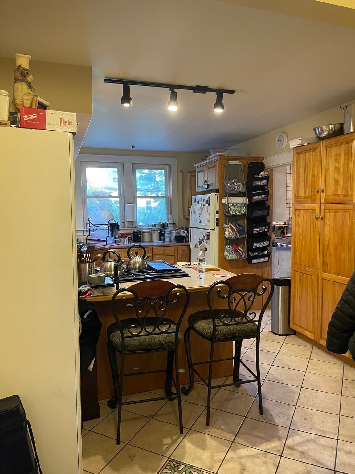 Single Family Residence at 37 Harrison St, Taunton MA 02780, photo 13 of 21
