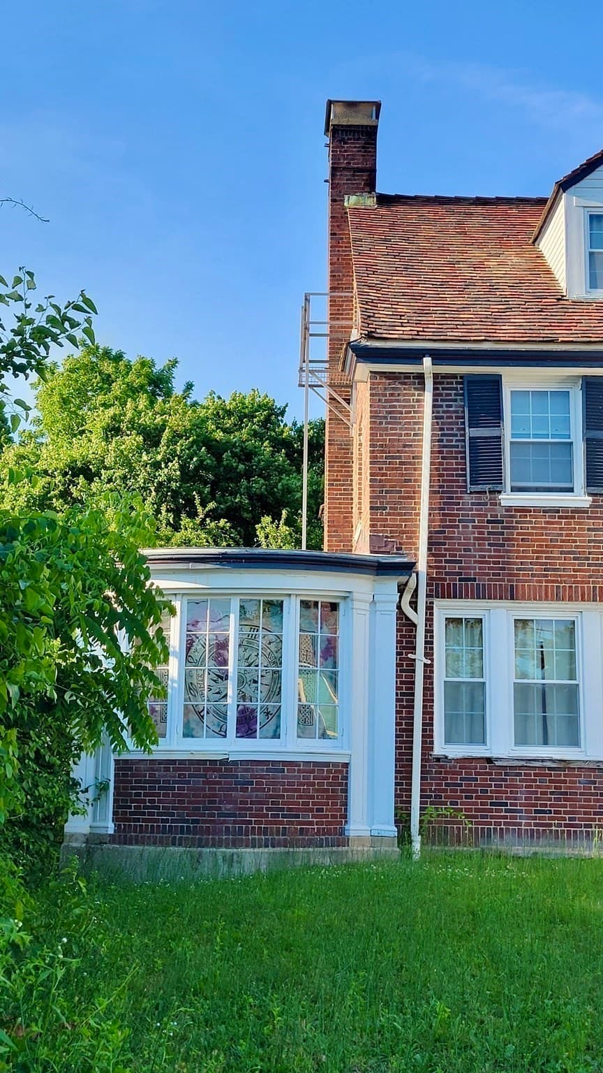 Single Family Residence at 37 Harrison St, Taunton MA 02780, photo 3 of 21