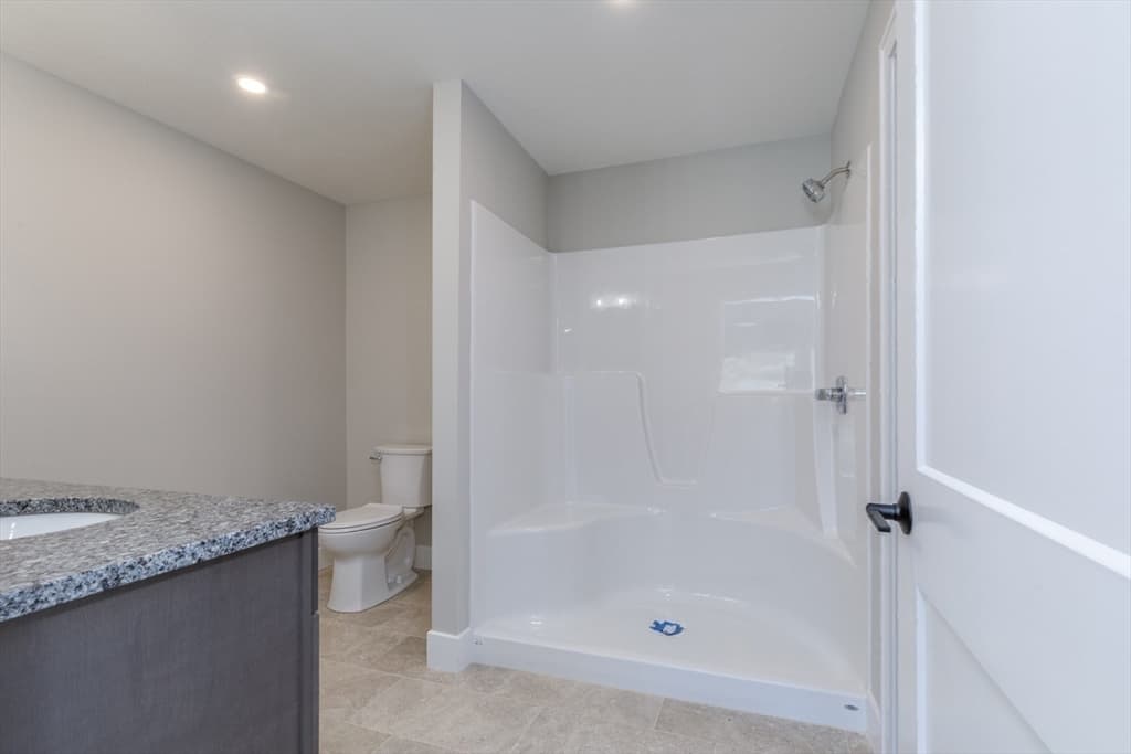 Condex at 21 Windsor Lane # A, Hudson NH 03051, Hudson, photo 18 of 27