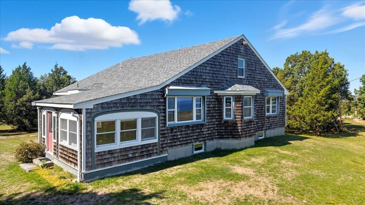 Single Family Residence at 70 Hedge Rd, Plymouth MA 02360, Plymouth, photo 7 of 41