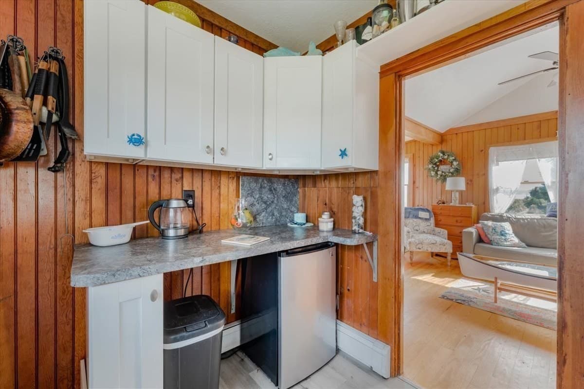 Single Family Residence at 77 Hedge Rd, Plymouth MA 02360, photo 14 of 32
