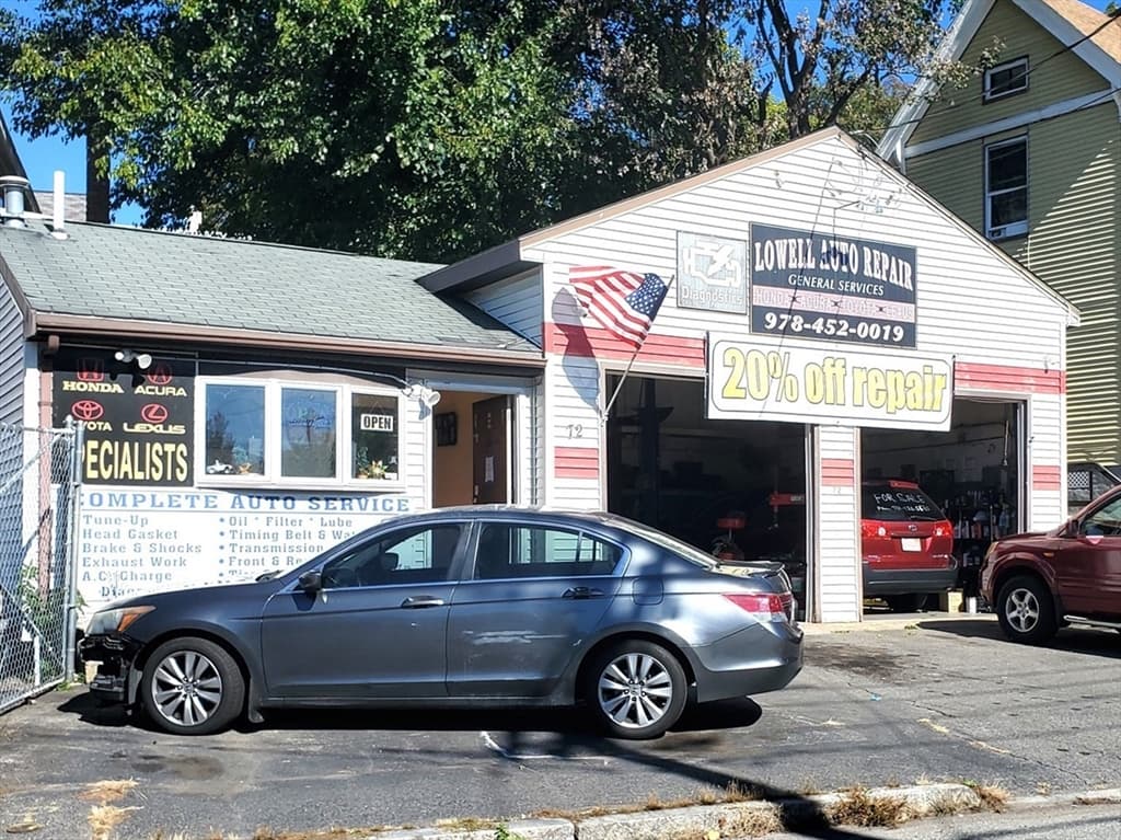 72 First St, Lowell MA 01850