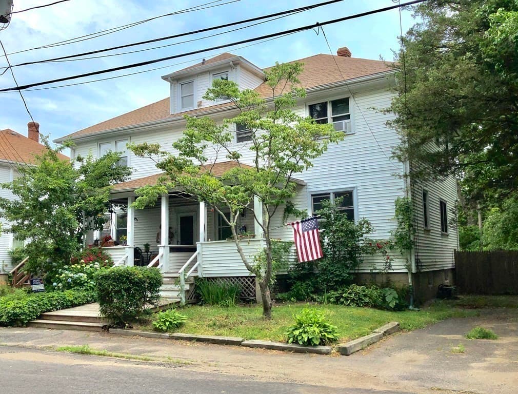 20-22 Hedge Rd, Plymouth MA 02360