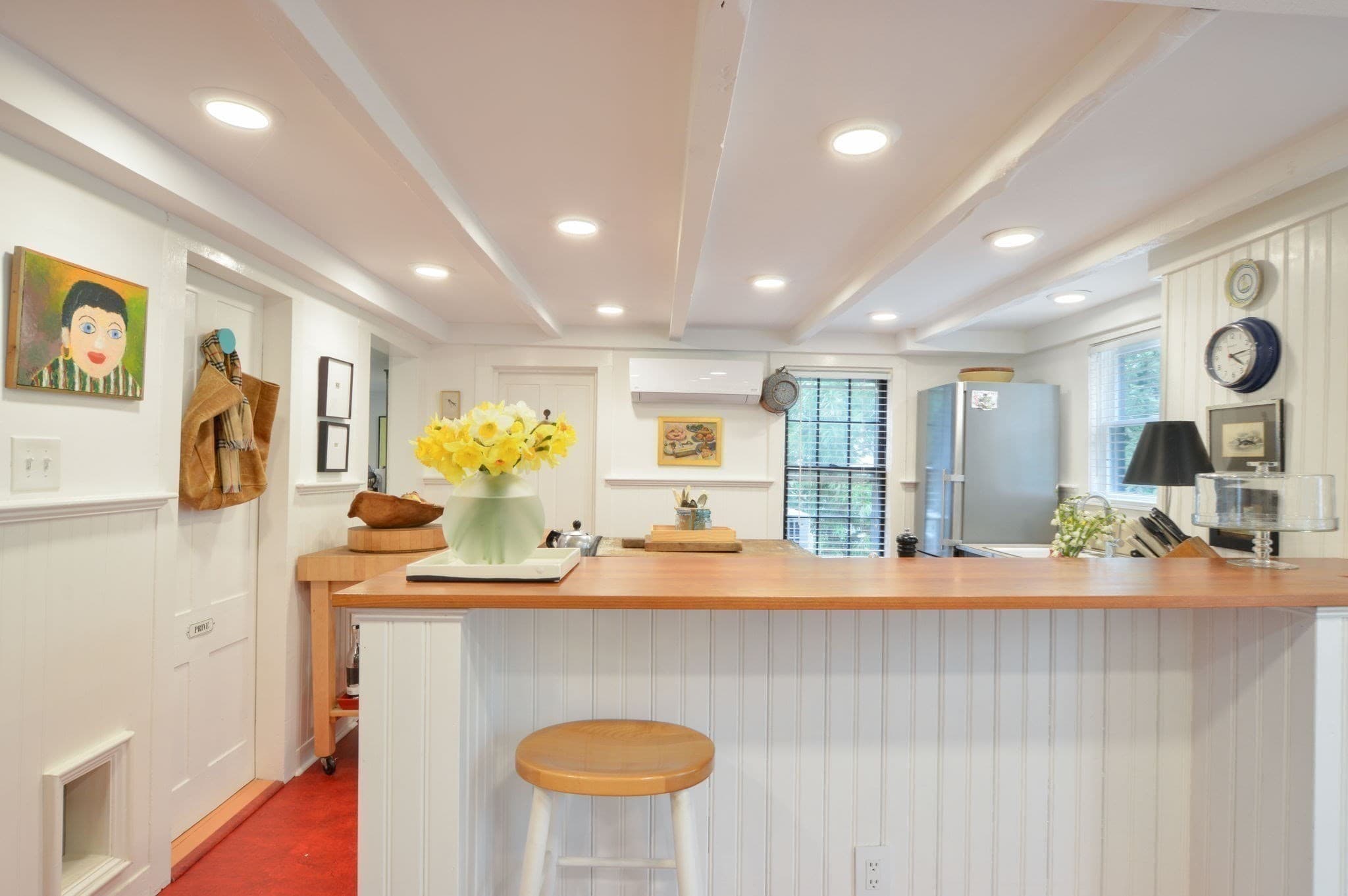 Single Family Residence at 1150 Russells Mills Rd, Dartmouth MA 02748, photo 9 of 32