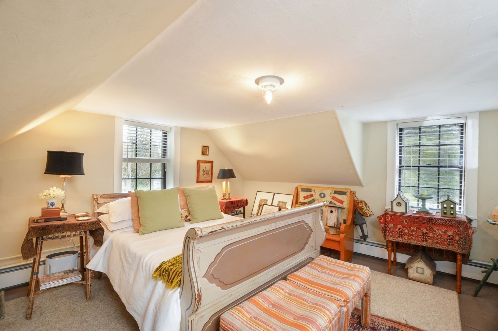Single Family Residence at 1150 Russells Mills Rd, Dartmouth MA 02748, photo 15 of 32