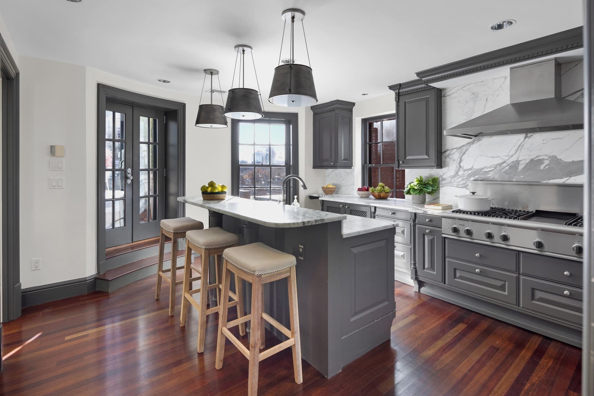 Single Family Residence at 86 Mount Vernon Street, Boston MA 02108, photo 11 of 26