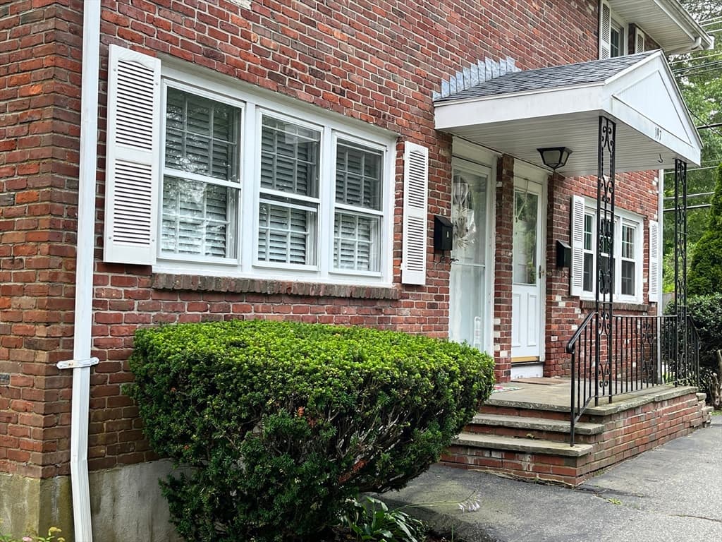 Condominium at 197A West Shore Drive # A, Marblehead MA 01945, Marblehead, photo 2 of 37