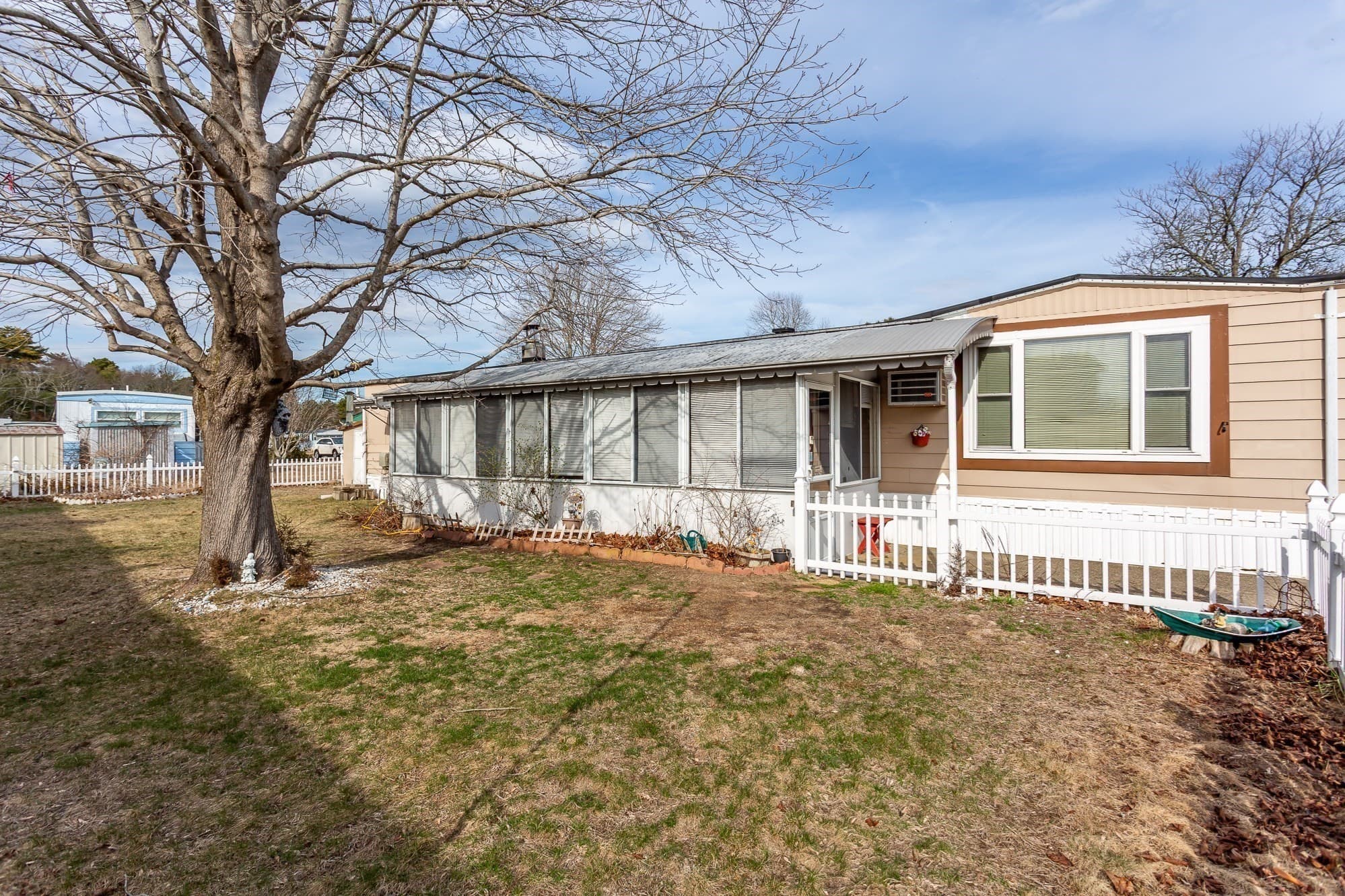 20 Madeline St, Wareham MA 02538