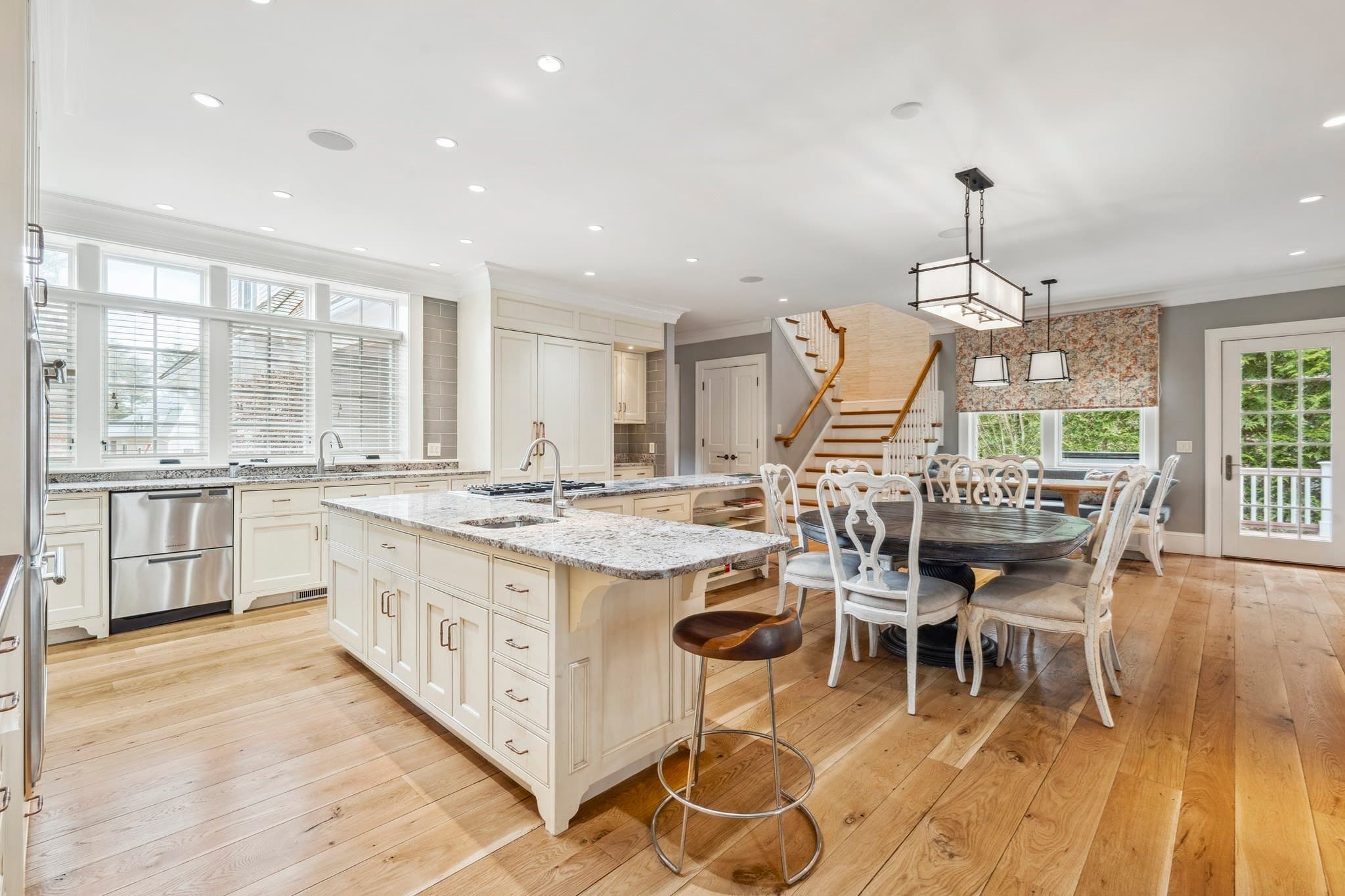 Single Family Residence at 19 High Ridge Dr, Mattapoisett MA 02739, photo 6 of 32