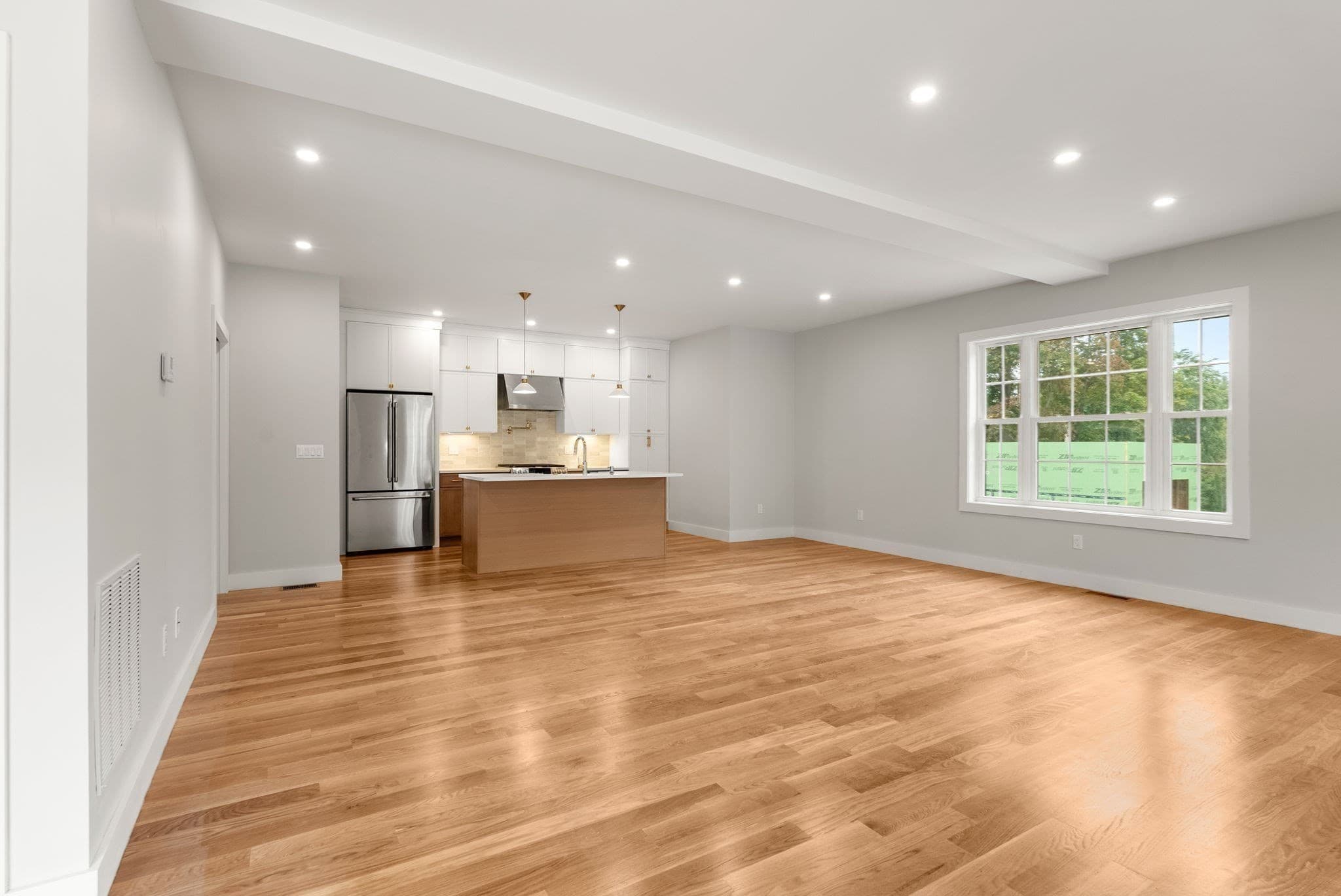 Single Family Residence at 6 Kinsale Lane, Boston MA 02136, Boston, photo 6 of 31