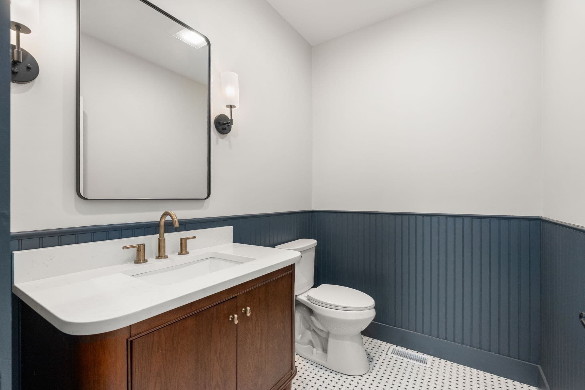 Single Family Residence at 6 Kinsale Lane, Boston MA 02136, Boston, photo 11 of 31