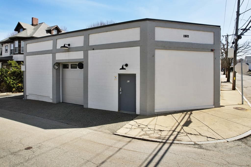 62 Adams Street, Waltham MA 02453 photo 8