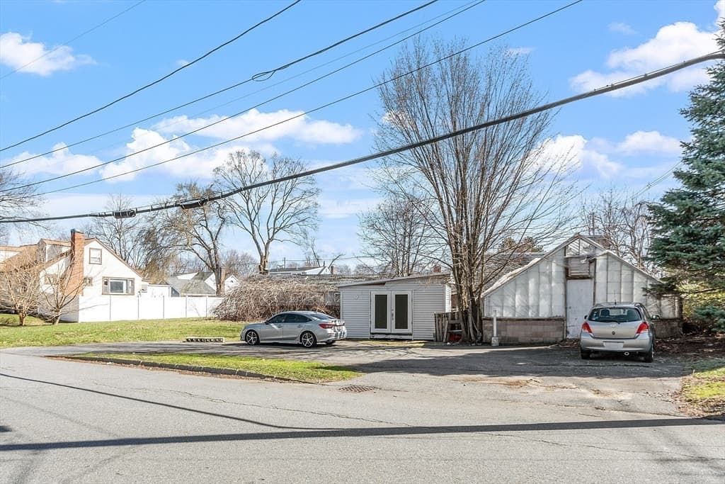 Single Family Residence at 344 Broadway, Lynnfield MA 01940, Lynnfield, photo 4 of 23