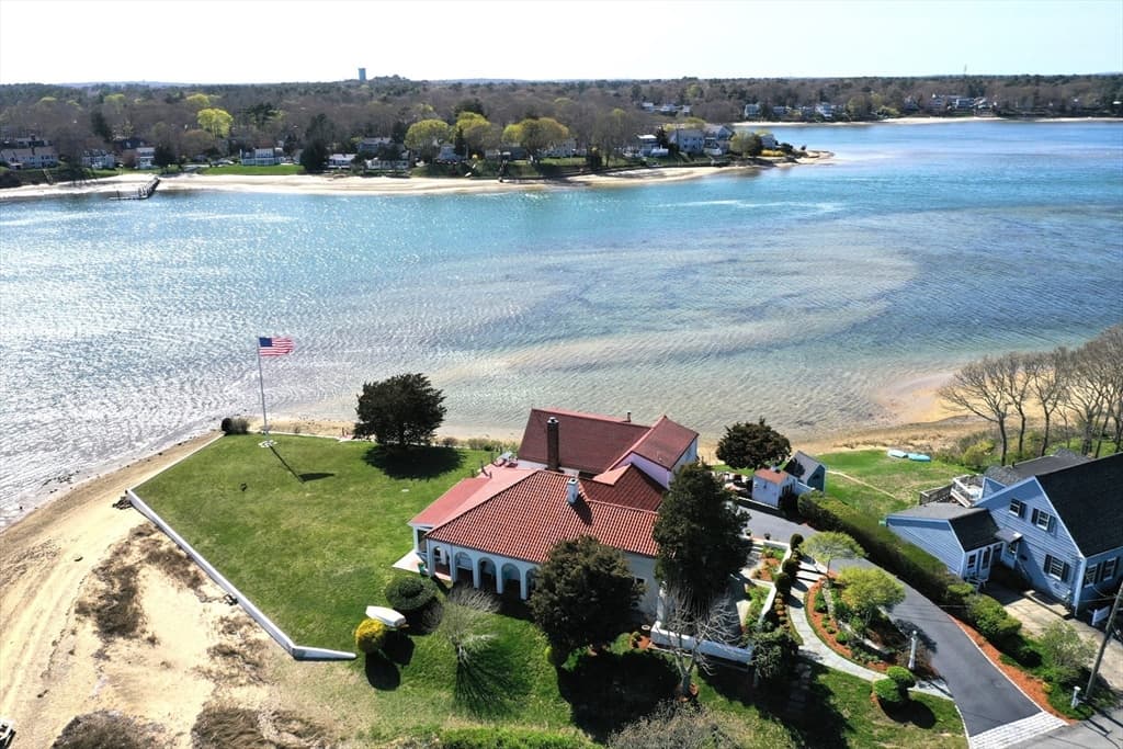 56 Rip Van Winkle Way, Bourne MA 02532