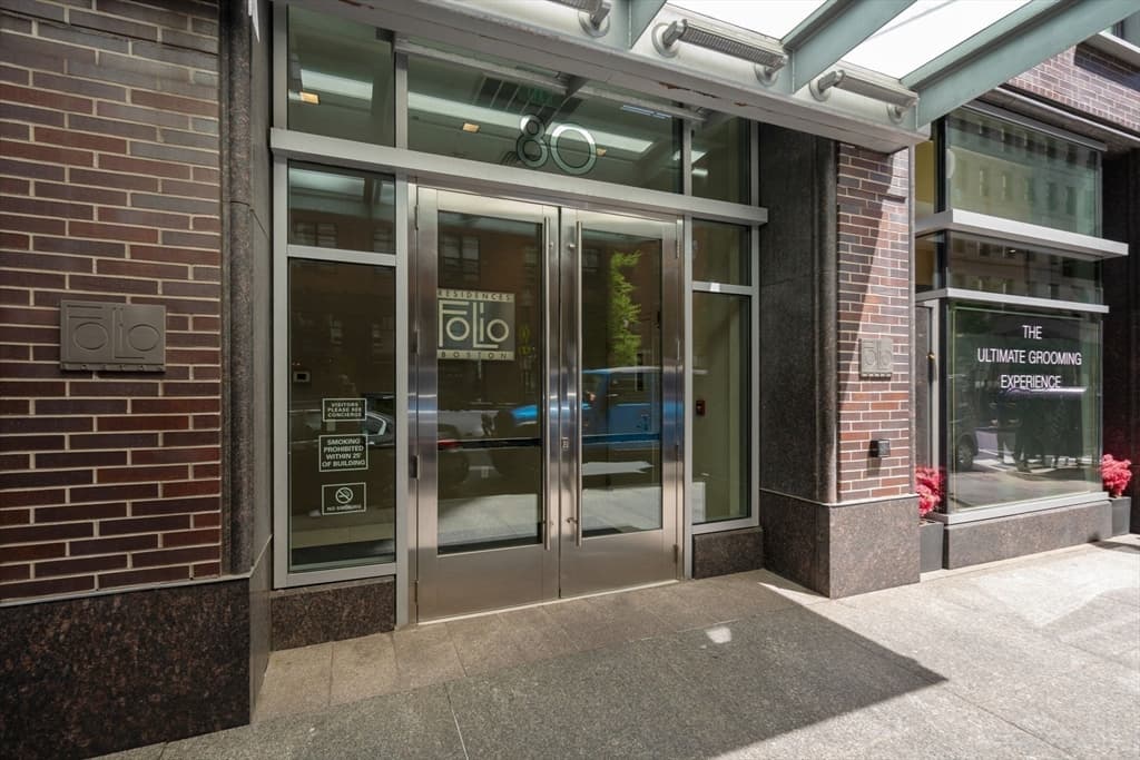 Condominium at 80 Broad Street # 1002, Boston MA 02110, photo 23 of 28