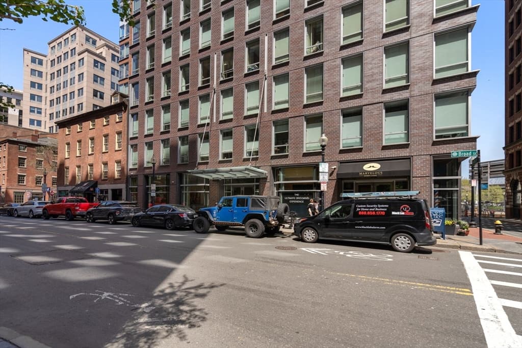 Condominium at 80 Broad Street # 1002, Boston MA 02110, photo 22 of 28