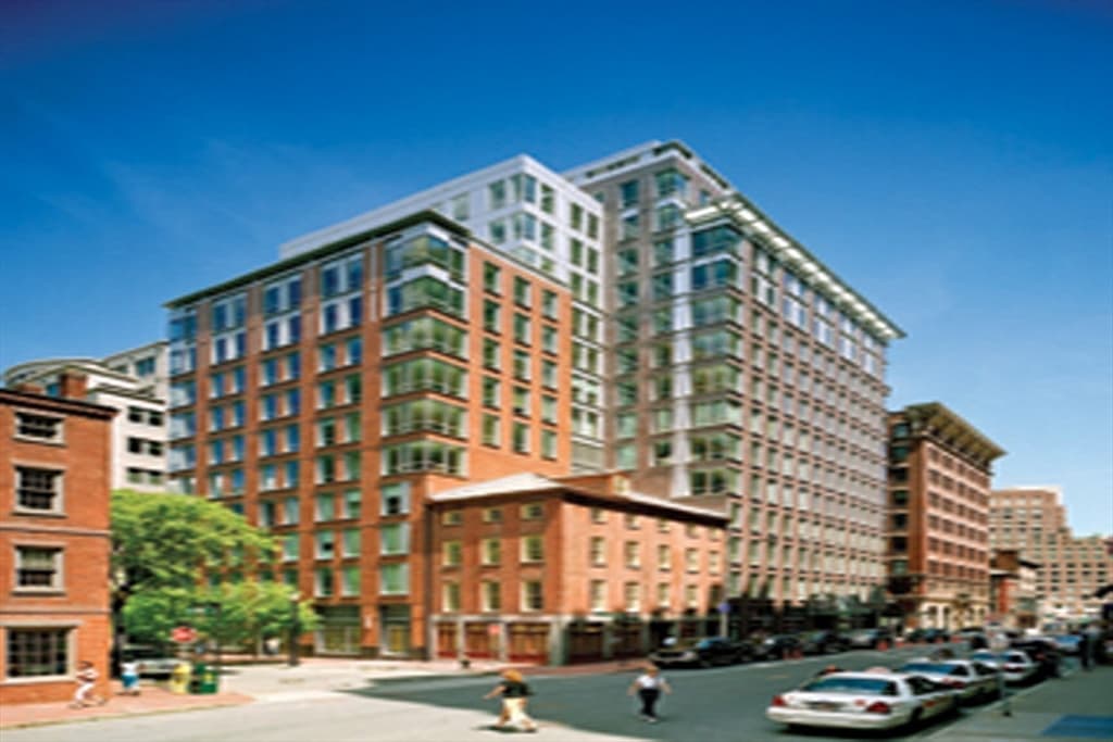 Condominium at 80 Broad Street # 1002, Boston MA 02110, photo 20 of 28