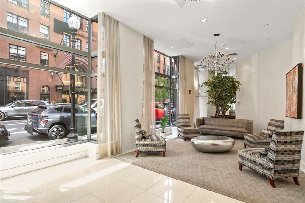 Condominium at 80 Broad Street # 1002, Boston MA 02110, photo 25 of 28