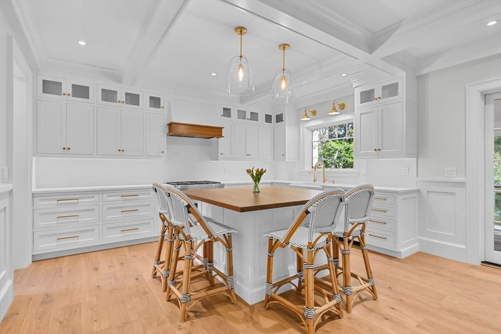 Single Family Residence at 287 Cedar St, Chatham MA 02633, Chatham, photo 10 of 42