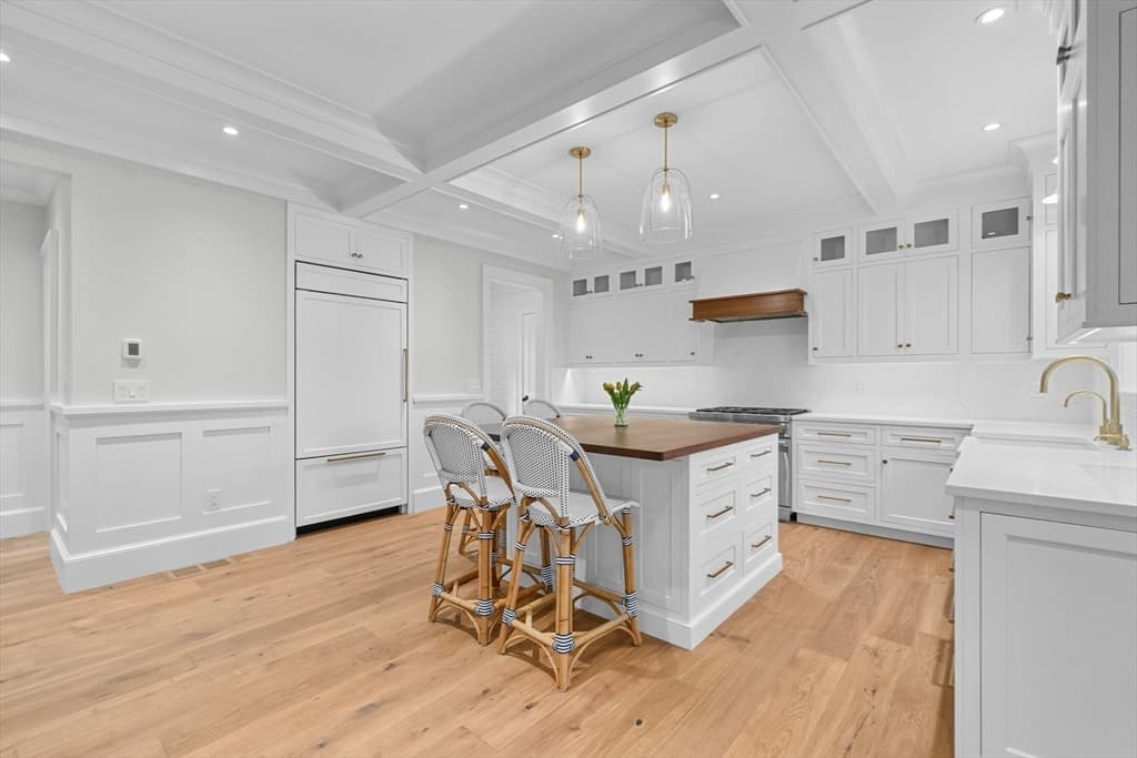 Single Family Residence at 287 Cedar St, Chatham MA 02633, Chatham, photo 11 of 42