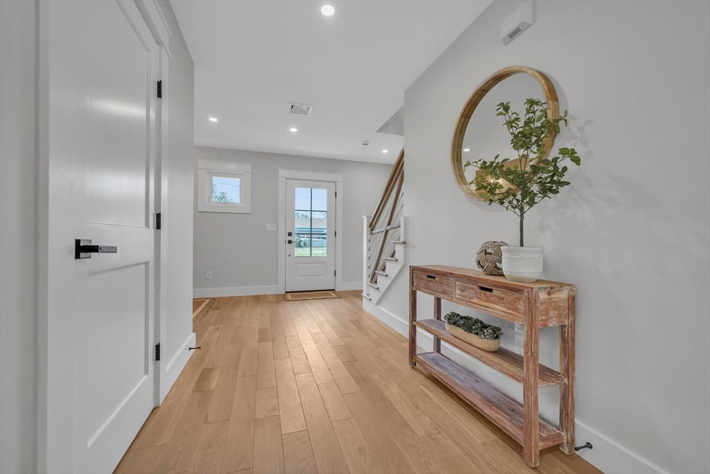 14 Hayes St # 1, Acushnet MA 02743 photo 8