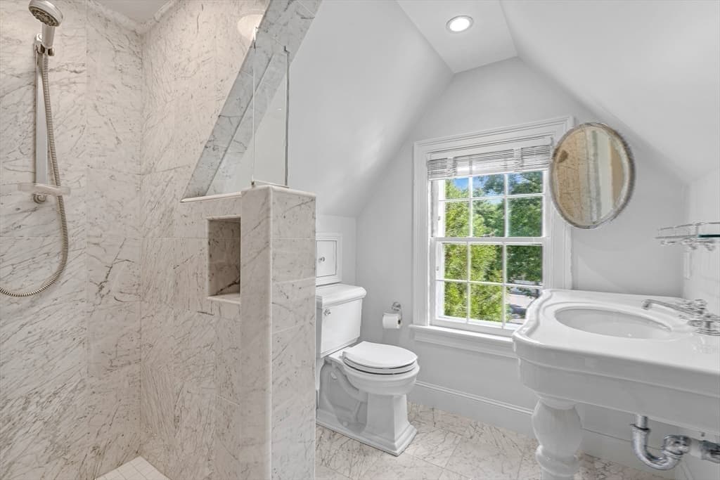 200 Cliff Rd, Wellesley MA 02481 photo 34