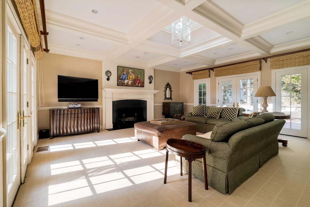 200 Cliff Rd, Wellesley MA 02481 photo 19