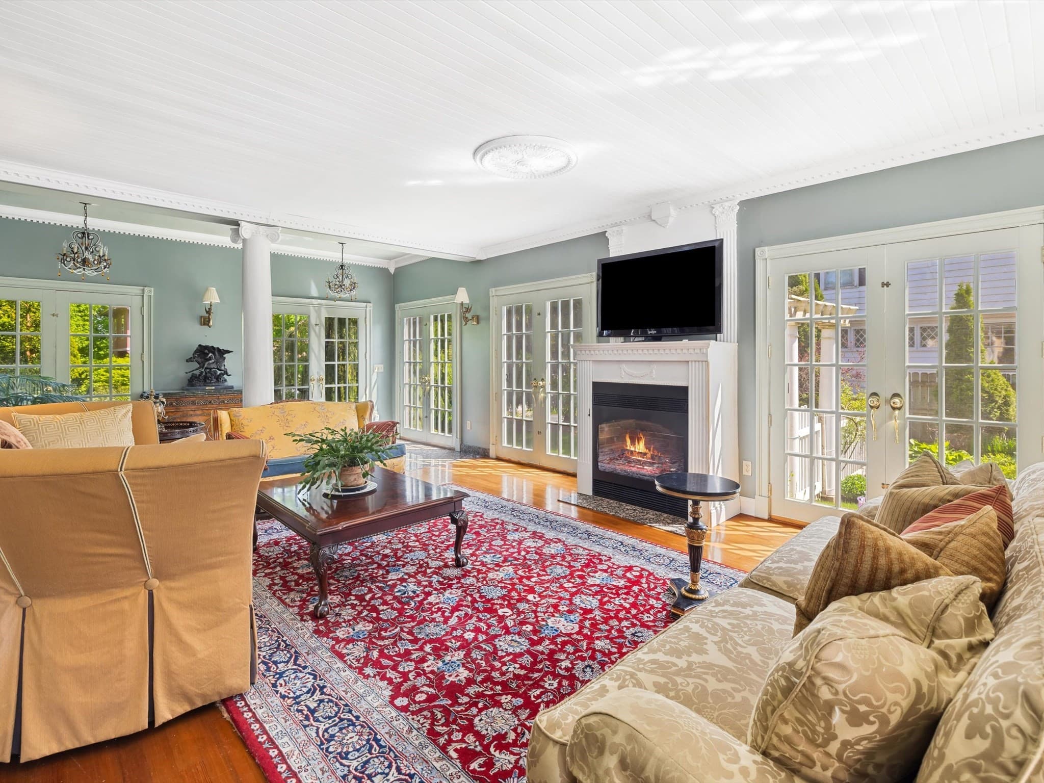 Single Family Residence at 31 Lenox St, Worcester MA 01602, Worcester, photo 14 of 42