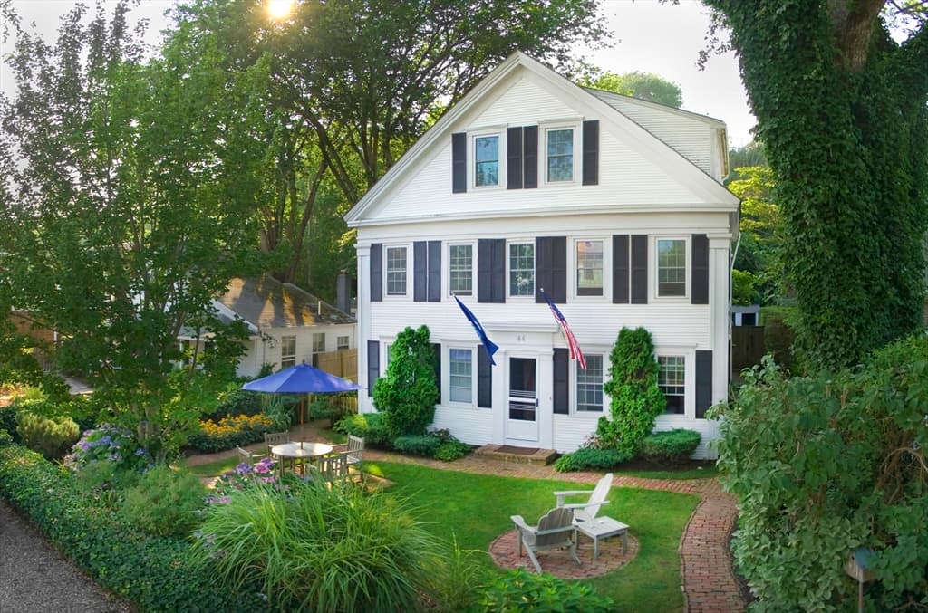 44 Commercial Street, Provincetown MA 02657