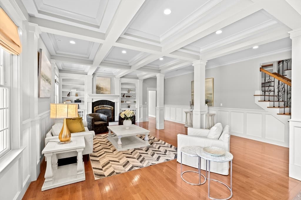 Single Family Residence at 33 Moniz Drive, Westport MA 02790, photo 4 of 42