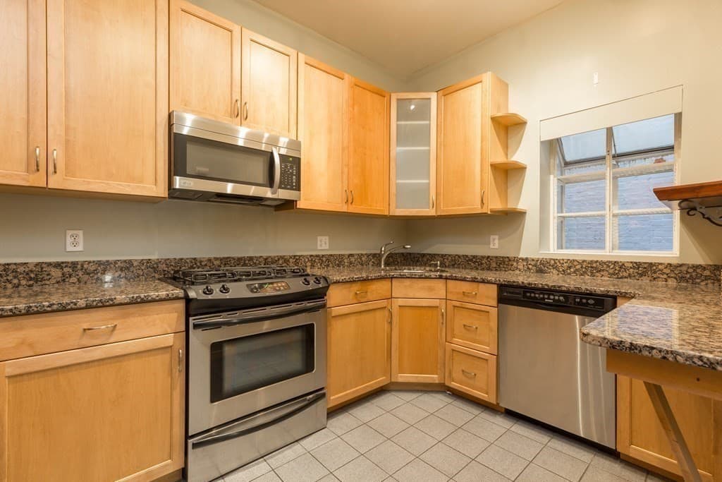 Condominium at 15 Blackwood # 2, Boston MA 02115, photo 3 of 11