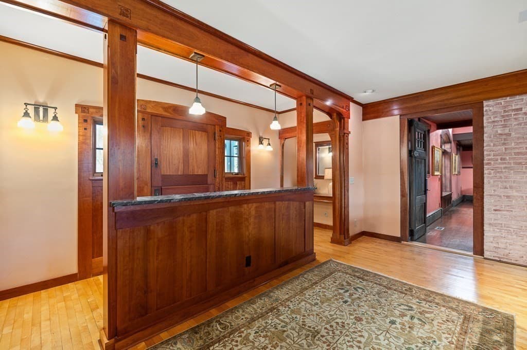 Single Family Residence at 99 Essex Street, Hamilton MA 01982, photo 6 of 42