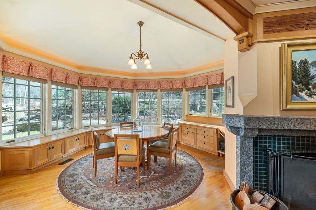Single Family Residence at 99 Essex Street, Hamilton MA 01982, photo 16 of 42