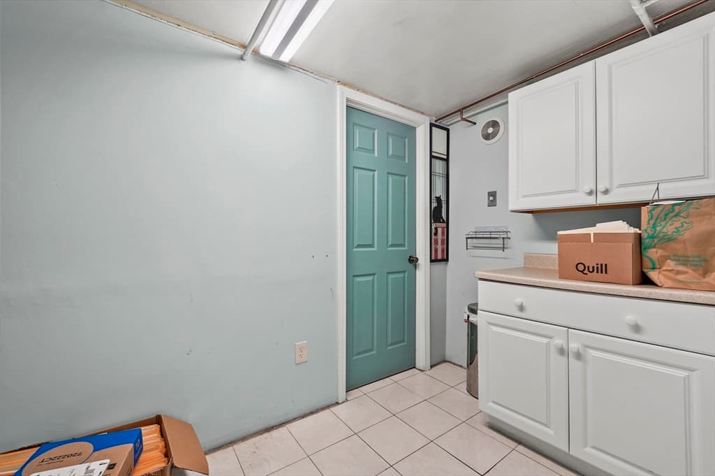Single Family Residence at 577 Grove Street, Worcester MA 01605, photo 21 of 39