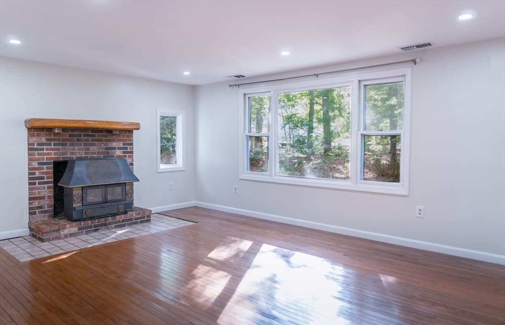 Single Family Residence at 24 Little John Rd, Falmouth MA 02536, photo 9 of 34