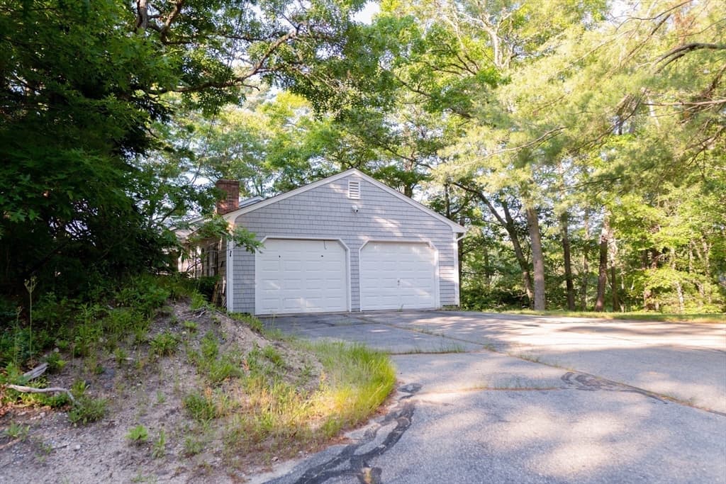 Single Family Residence at 24 Little John Rd, Falmouth MA 02536, photo 33 of 34