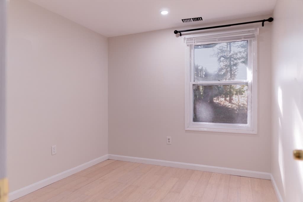 Single Family Residence at 24 Little John Rd, Falmouth MA 02536, photo 21 of 34