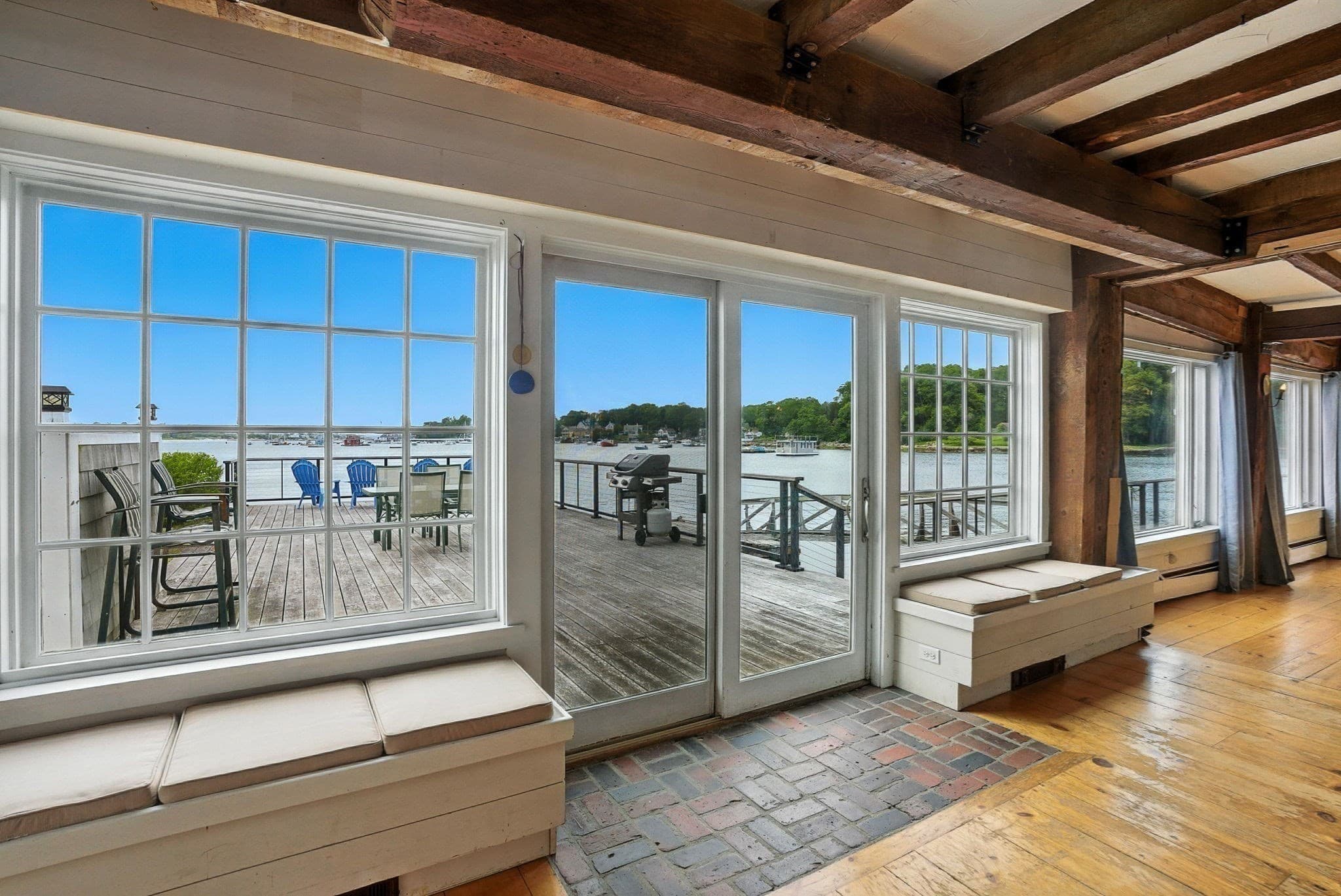 Single Family Residence at 672 Washington Street, Gloucester MA 01930, Gloucester, photo 12 of 27