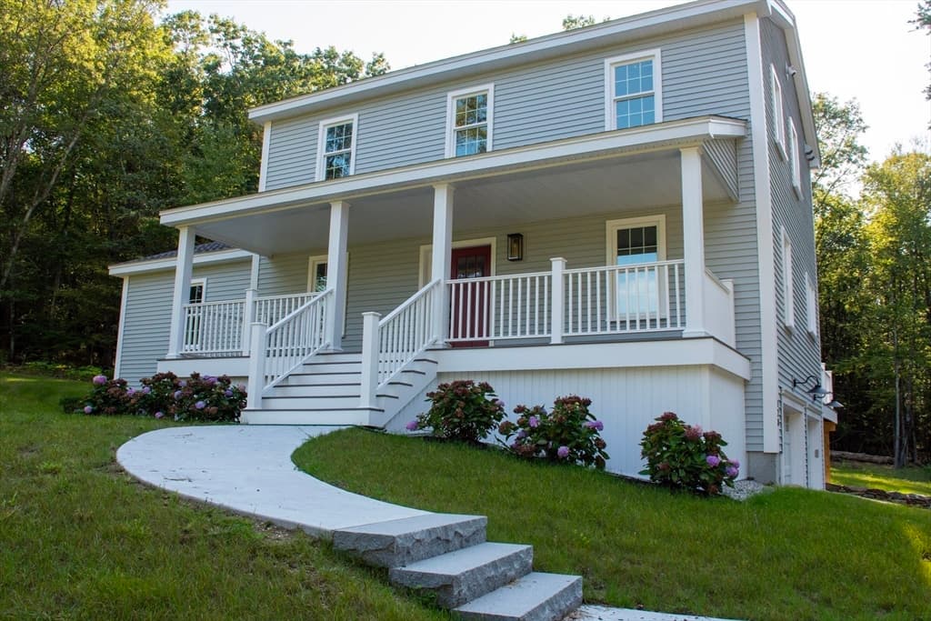 126 Old Southbridge Rd, Dudley MA 01571