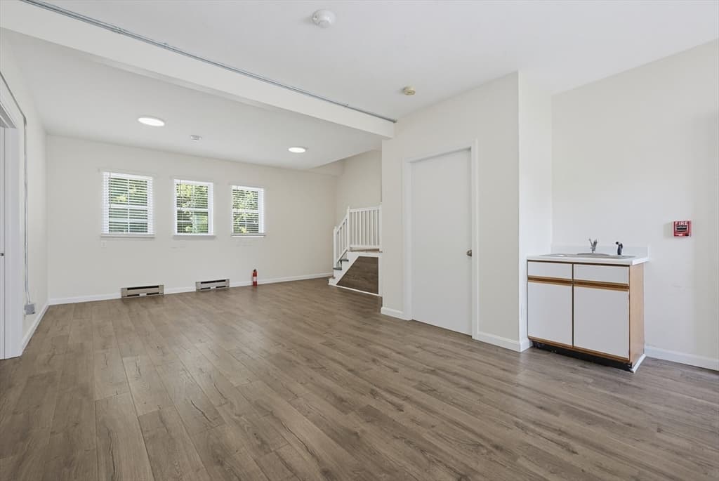 130 High St, Upton MA 01568 photo 7