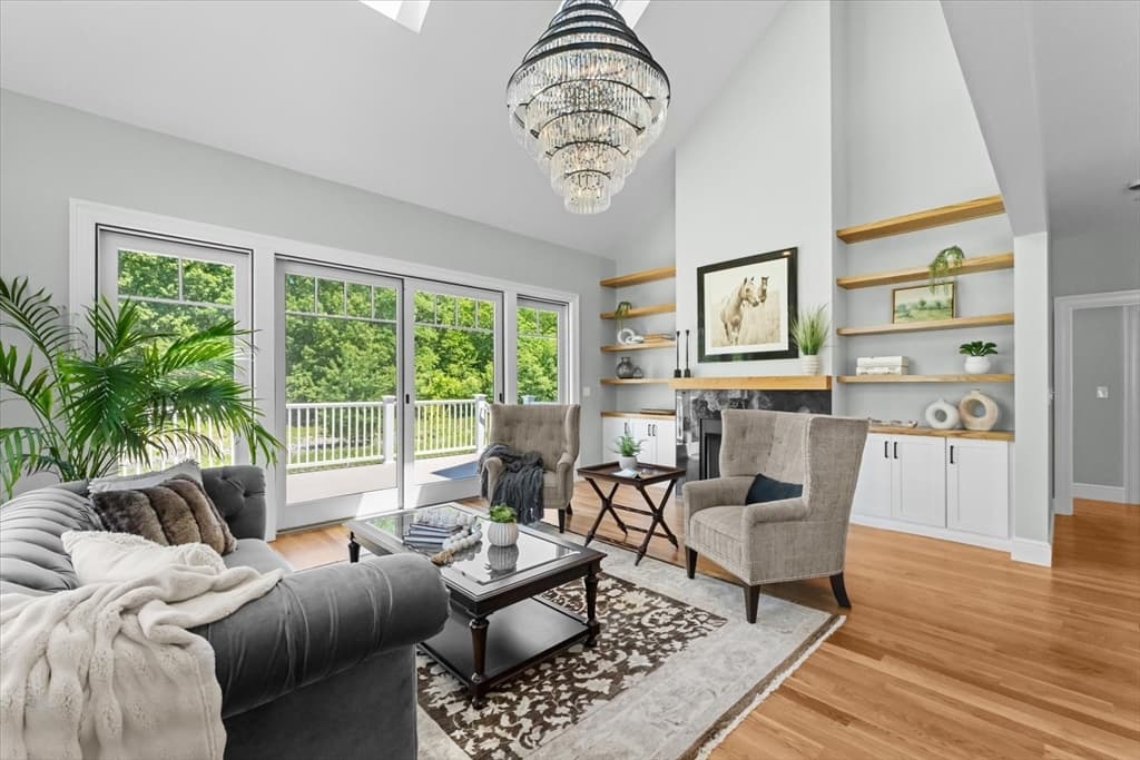 9 Adams Lane # 9, Sherborn MA 01770