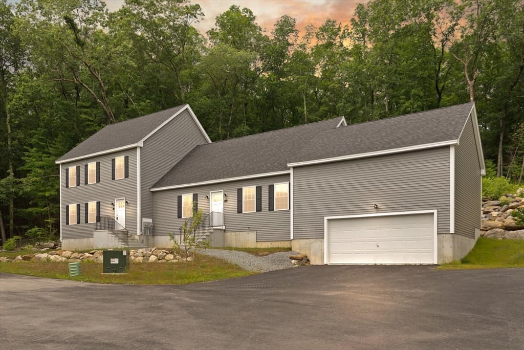 18B Pine Hill Way, Harvard MA 01451