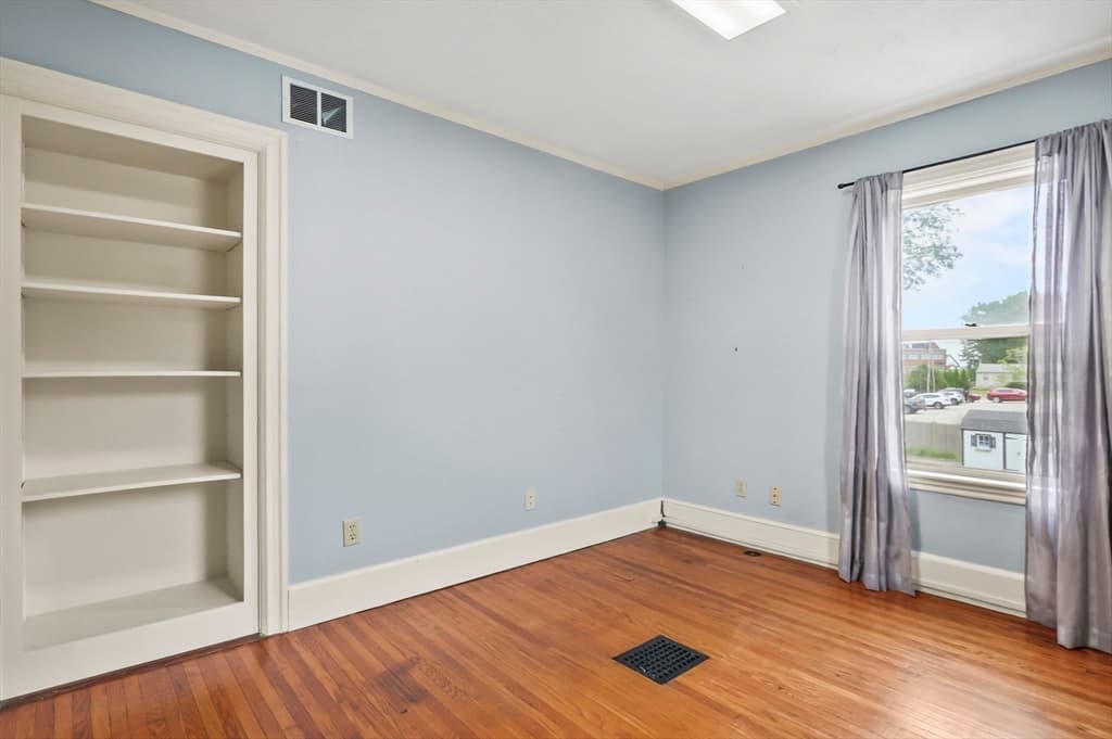 Commercial Sale at 182 State St, Newburyport MA 01950, photo 26 of 34