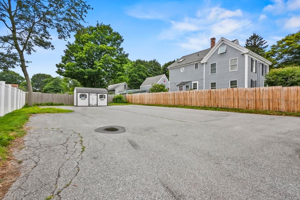 Commercial Sale at 182 State St, Newburyport MA 01950, photo 4 of 34