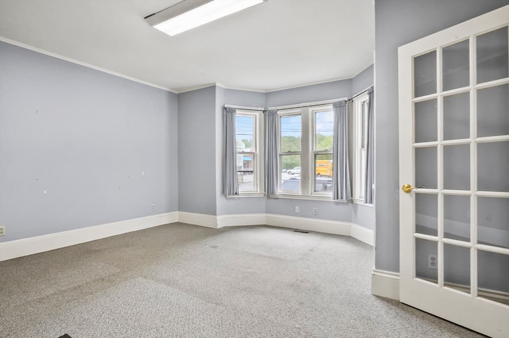 Commercial Sale at 182 State St, Newburyport MA 01950, photo 8 of 34