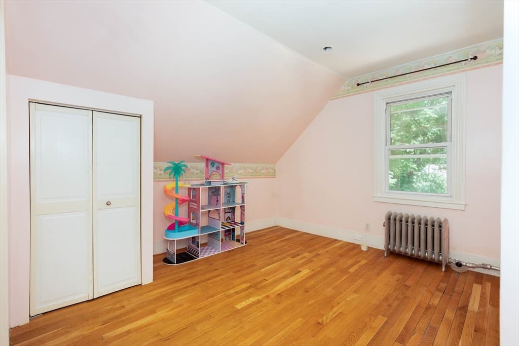 Single Family Residence at 211 Copeland St, Quincy MA 02169, photo 20 of 40