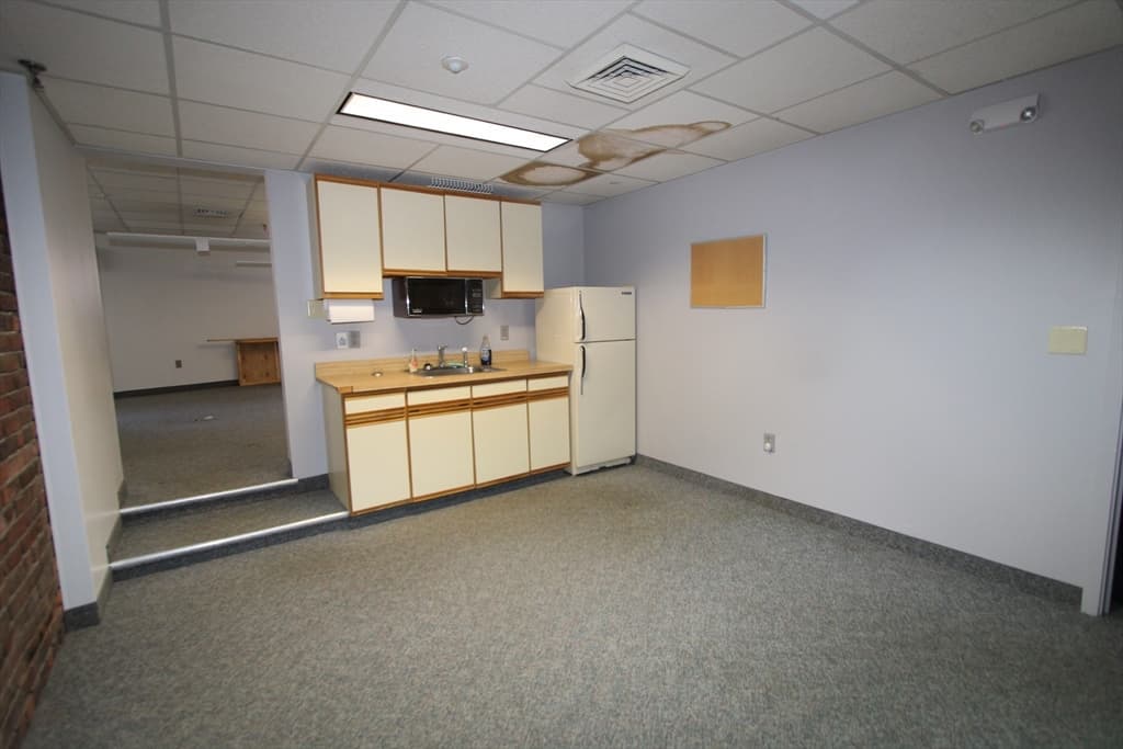 Commercial Sale at 7 Henry St, Worcester MA 01604, Worcester, photo 18 of 26